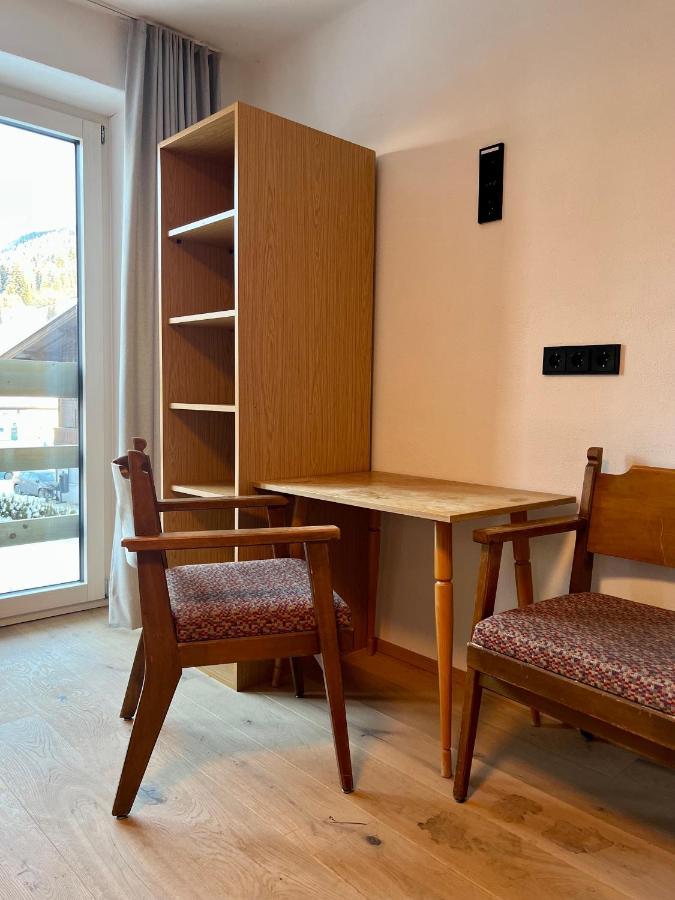 Skill Mountain Lodge - Ski Und Bike Hostel Im Sommer Mit Joker Card ザールバッハ・ヒンターグレム エクステリア 写真