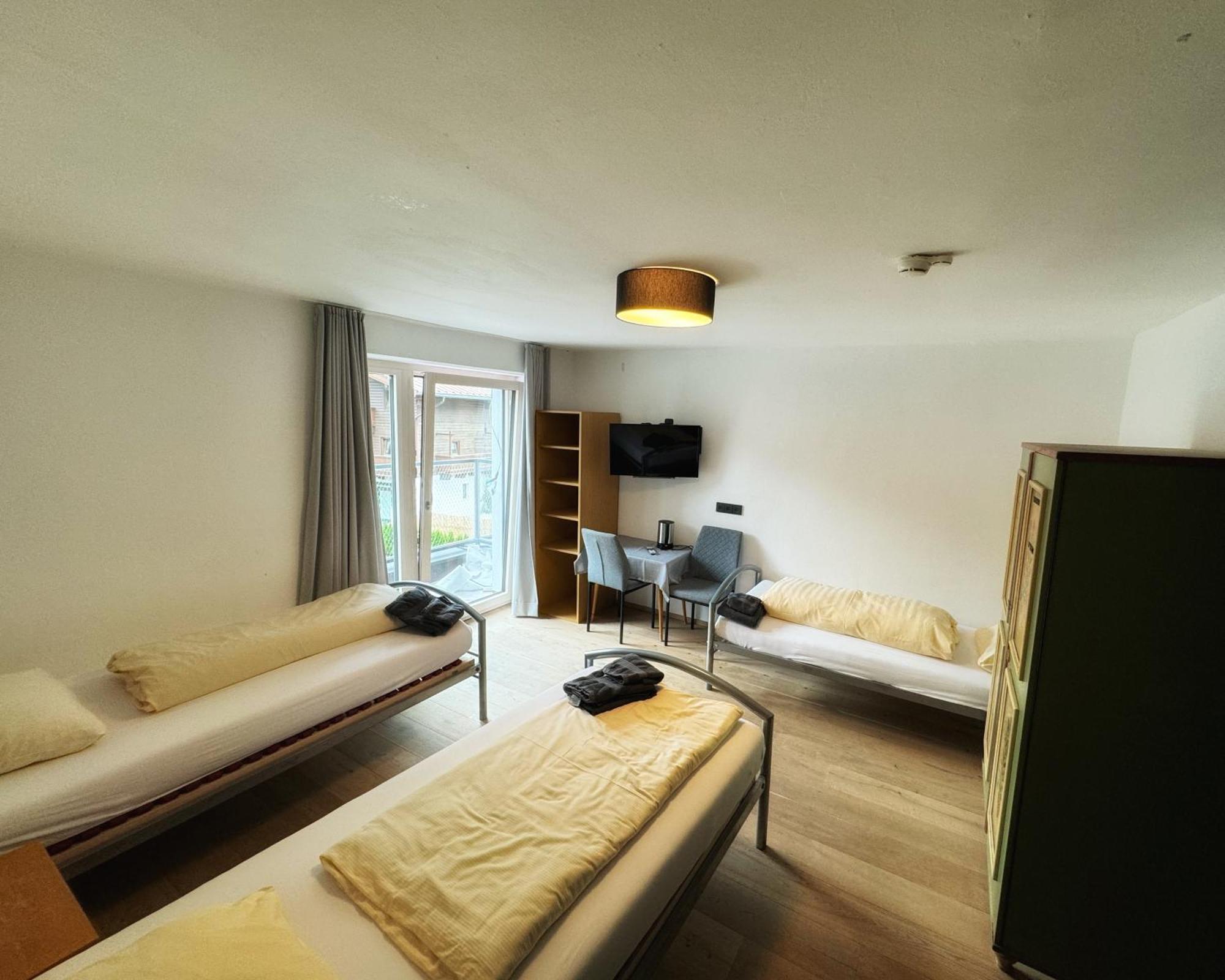 Skill Mountain Lodge - Ski Und Bike Hostel Im Sommer Mit Joker Card ザールバッハ・ヒンターグレム エクステリア 写真