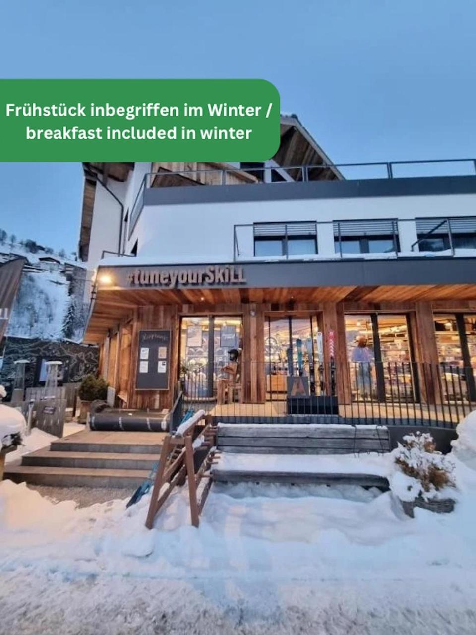 Skill Mountain Lodge - Ski Und Bike Hostel Im Sommer Mit Joker Card ザールバッハ・ヒンターグレム エクステリア 写真