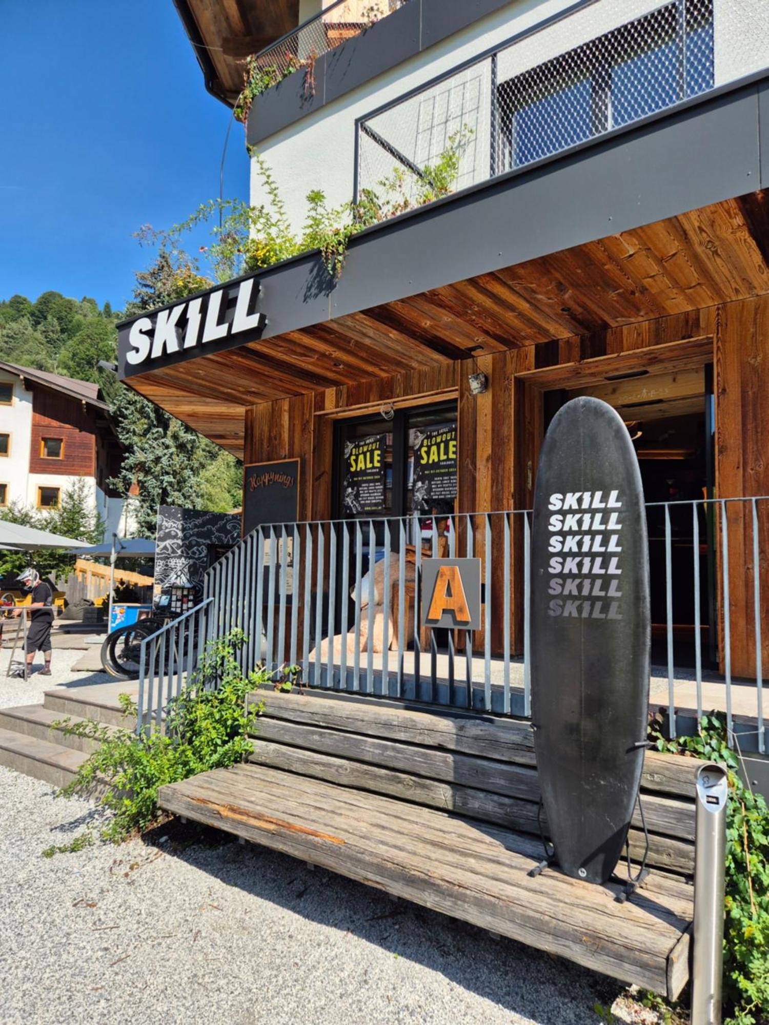 Skill Mountain Lodge - Ski Und Bike Hostel Im Sommer Mit Joker Card ザールバッハ・ヒンターグレム エクステリア 写真